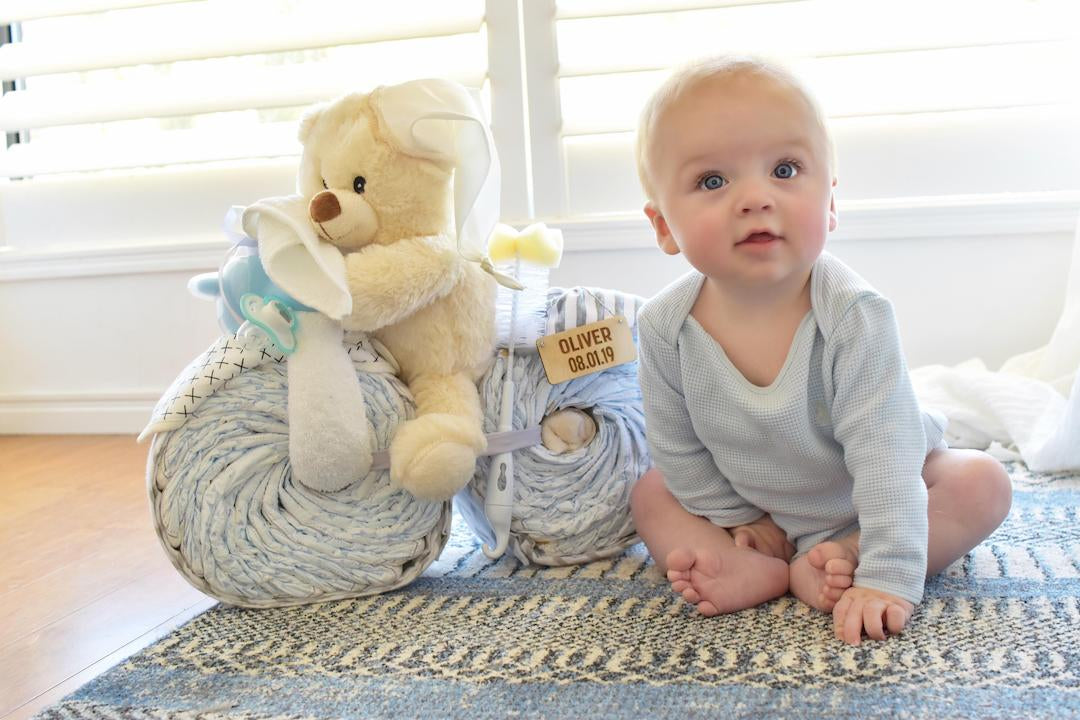 Practical Gifts with Charm: Why Nappy Cakes Win the Baby Shower