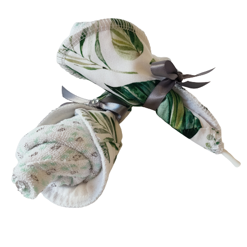 Nappy Cake Owl with bootie and nursing pads | Green Leave - Nappie Cakes