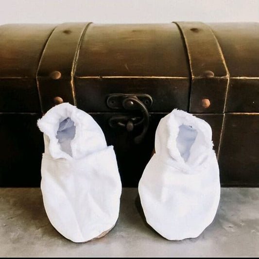 Newborn bootie - White - Nappie Cakes