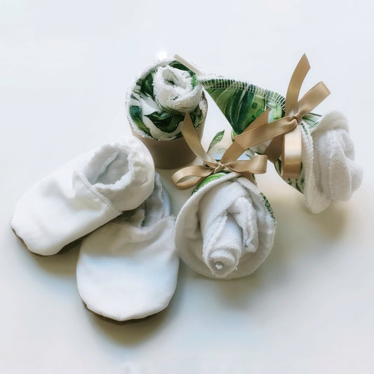 Mum and bub gift box | Green Leave - Nappie Cakes